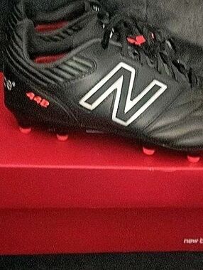 New Balance 442 v2 Pro FG Men's Soccer Cleats Black & Red US 6.5
